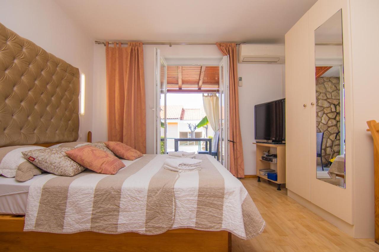 Apartmani Villa Kalinic Njivice Exteriér fotografie