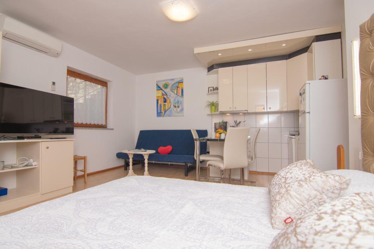 Apartmani Villa Kalinic Njivice Exteriér fotografie